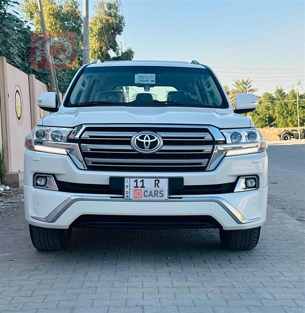 تويوتا لاندكروزر 2017 للبيع في العراق - النجف